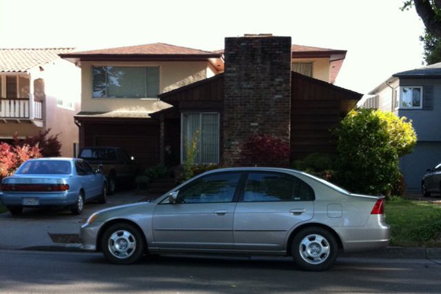 Harold Camping's house in Alameda, at 6:01 p.m. yesterday